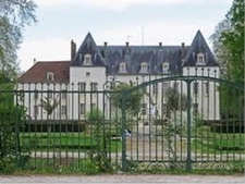 Secteur du Château de  CHEVIGNY SAINT SAUVEUR (21 Côte d'or) Grande maison confortable- 