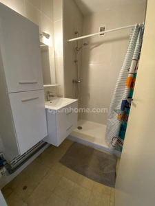 DIJON CENTRE-VILLE-- Appartement de 46 m2 au 1er étage  avec balcon  à 2 pas du groupe scolaire Saint -Joseph/Facs
