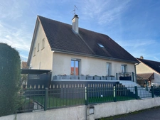 Secteur du Château de  CHEVIGNY SAINT SAUVEUR (21 Côte d'or) Grande maison confortable- 