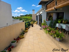 Coup de Cœur à Bellevue ! Charmante Maison F3 avec Vue Mer et Vaste Jardin