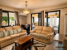 Coup de Cœur à Bellevue ! Charmante Maison F3 avec Vue Mer et Vaste Jardin