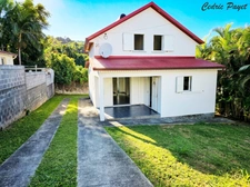 Maison à vendre F4 de 97 m2 sur un terrain de 447m2 LA RIVIERE (974)