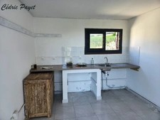 Maison à vendre 3 chambres  de 60 m2 habitable LES MAKES (974)