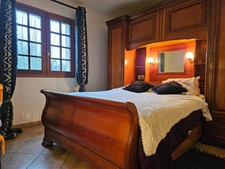 Maison de charme avec piscine sur terrain de 4 618 m2