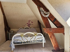 Maison de charme avec piscine sur terrain de 4 618 m2
