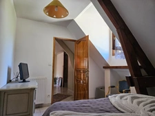Maison de charme avec piscine sur terrain de 4 618 m2