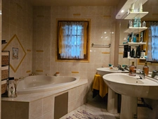 Maison de charme avec piscine sur terrain de 4 618 m2