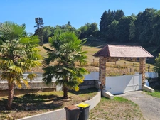 Maison de charme avec piscine sur terrain de 4 618 m2