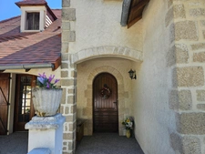 Maison de charme avec piscine sur terrain de 4 618 m2