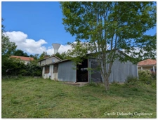 Hangar à aménager en habitation – 150 m² – Terrain 1192 m² – Proche Chemin de Compostelle