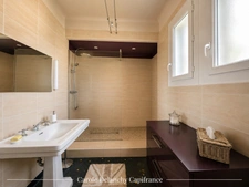 Maison d'architecte, 170 m² + 90 m² sur terrain de 1500 m² à AIRE SUR L'ADOUR (40)