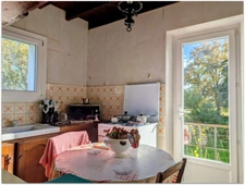 Maison familiale - 4/5 chambres -à vendre à Boueilh, dépendances sur 2000 m² de terrain