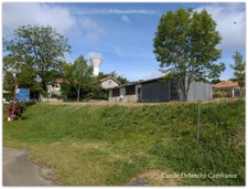 Hangar à aménager en habitation – 150 m² – Terrain 1192 m² – Proche Chemin de Compostelle