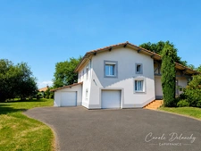 Maison d'architecte, 5 chambres, piscine, dépendances et parc arboré de plus de 3 600 m² à AIRE SUR L'ADOUR (40)