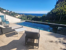 Renovated villa with sea view for sale in Les Issambres (83)