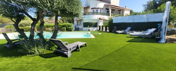 Maison à vendre 7 pièces VIDAUBAN (83)
