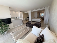 2-room apartment for sale in Cannes (06) with panoramic sea view