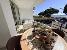 2-room apartment for sale in Cannes (06) with panoramic sea view