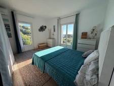 Renovated villa with sea view for sale in Les Issambres (83)