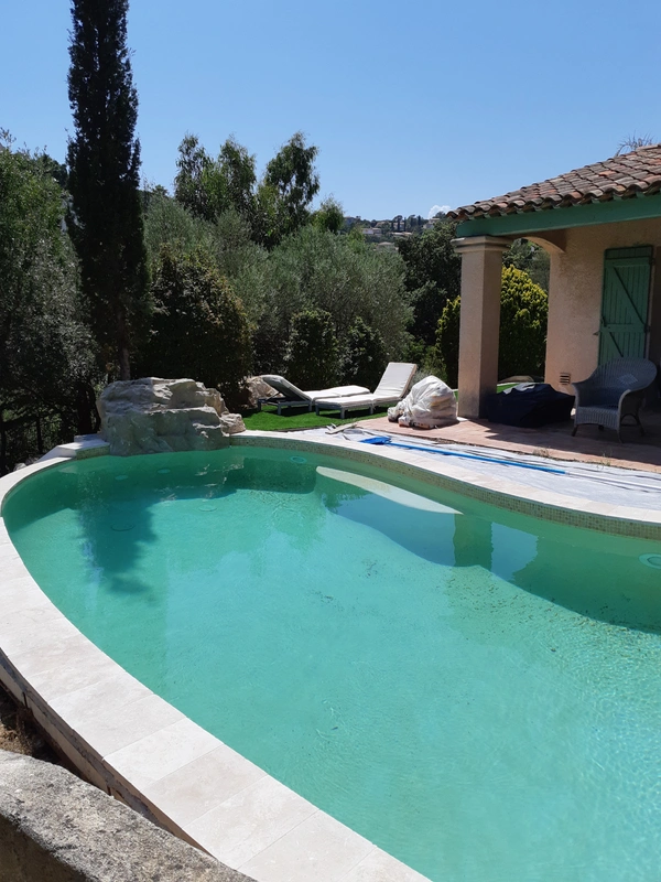 Maison à vendre 4 pièces LES ISSAMBRES (83)