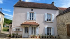 4 bedroom house, outbuildings and double garage MASSANGIS (89)