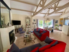 Maison à vendre 7 pièces  ()