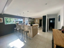 House for sale, 8 rooms