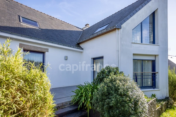 Maison à vendre 10 pièces  (56)