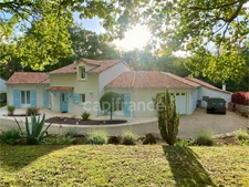 Maison à vendre 7 pièces  ()