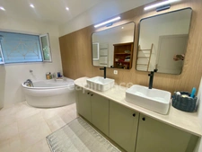 House for sale, 8 rooms