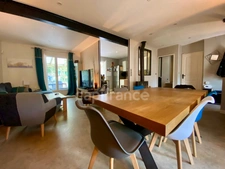 Maison à vendre 6 pièces  ()