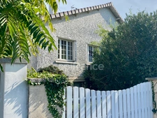 Maison à vendre 7 pièces  ()