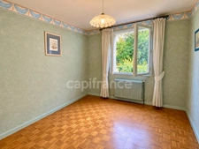 Maison à vendre 7 pièces  ()