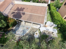  LINGUIZZETTA – CHARMANTE MAISON  5 PIECES AVEC JARDIN FLEURI À QUELQUES MINUTES DE LA MER 