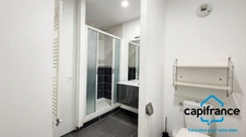 Dpt Isère (38), à louer AOSTE appartement T2 rénové en centre village