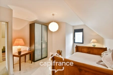 Exceptional villa in COUDEKERQUE Village near the Golf Course