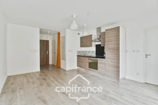 A louer T2 avec jardin, terrasse, et stationnement sécurisé