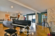 Exceptional villa in COUDEKERQUE Village near the Golf Course