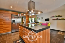 Exceptional villa in COUDEKERQUE Village near the Golf Course