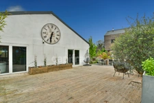 Maison individuelle de type loft dans un secteur prisé