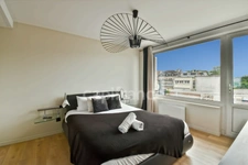 ? MALO-LES-BAINS – APPARTEMENT DE CARACTÈRE FACE À LA MER + LOCAL À AMÉNAGER – VUE MER, RENTABILITÉ & ÉLÉGANCE