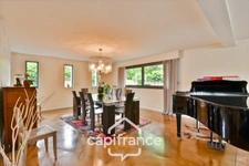 Exceptional villa in COUDEKERQUE Village near the Golf Course