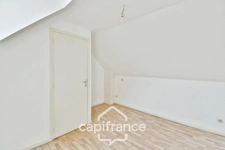Appartement duplex avec entrée privative – esprit maison – calme et luminosité