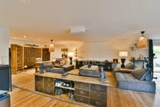 Maison individuelle de type loft dans un secteur prisé