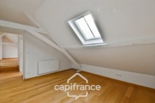 Appartement 3 pièces duplex – Dernier étage – Cœur historique de Saint-Omer