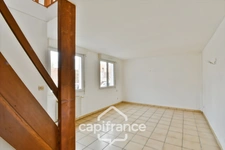 Appartement duplex avec entrée privative – esprit maison – calme et luminosité