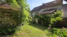 VERDELOT - Quartier de la COUARDE - Maison de 4 pièces avec jardin et terrain fruitier