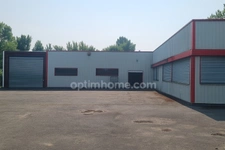 Terrain de 8500m² environ avec 2 batiments industriels de 1800m²