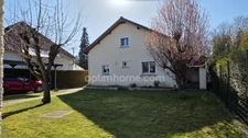 CLAYE SOUILLY - Maison de 6 pièces avec garage pour 2 véhicules, remise, atelier et cave - Parcelle de 770m²