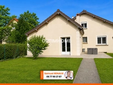 CLAYE SOUILLY - Maison de 6 pièces avec garage pour 2 véhicules, remise, atelier et cave - Parcelle de 770m²